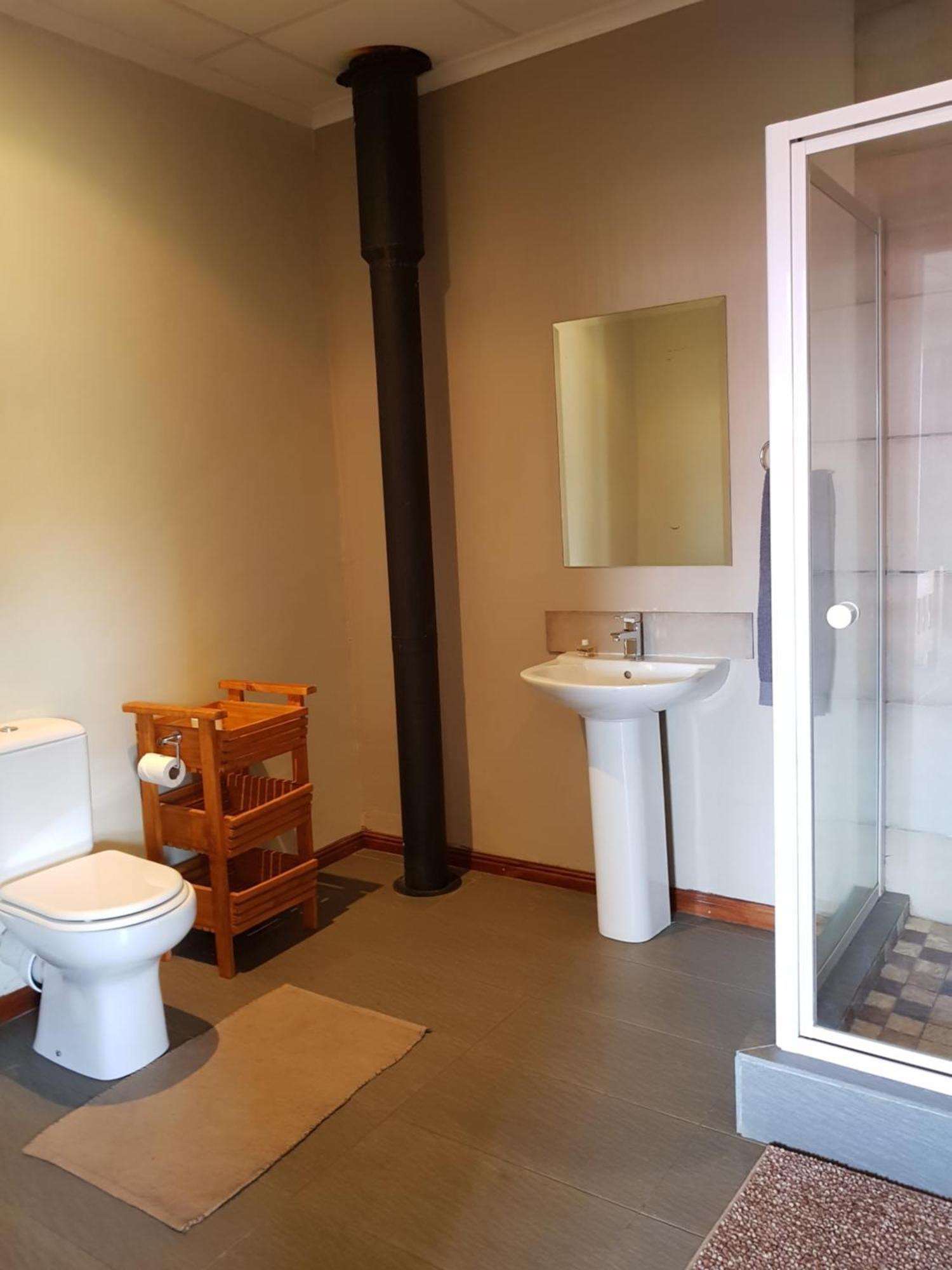 Stay@67 Apartments - Dullstroom Phòng bức ảnh