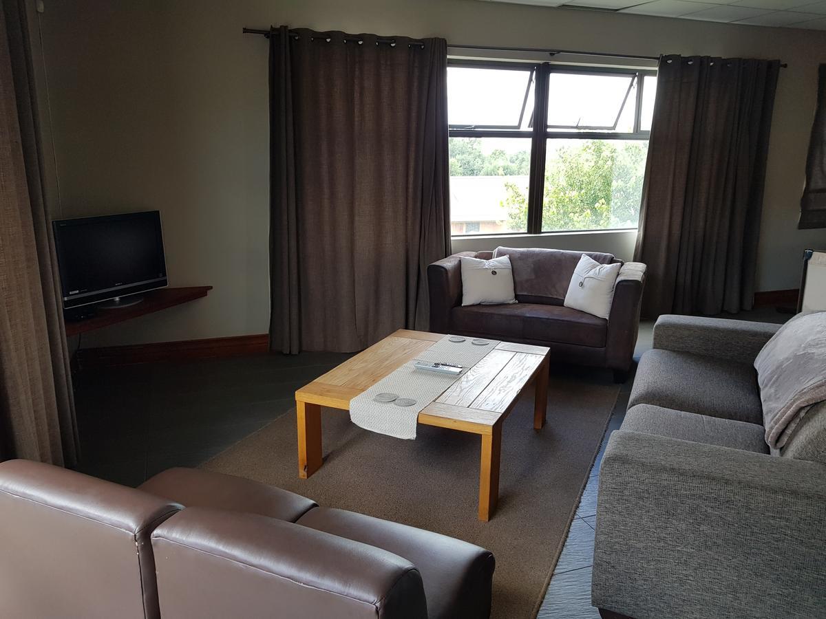 Stay@67 Apartments - Dullstroom Ngoại thất bức ảnh